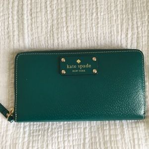 Kate Spade Zip Wallet